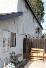 2680 Santa Ana Ave in Costa Mesa, CA - Building Photo - Building Photo