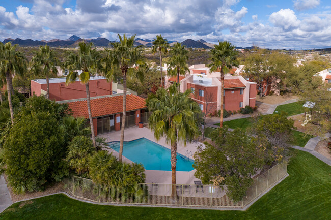 The Missions at Sentinel Peak in Tucson, AZ - Foto de edificio - Building Photo