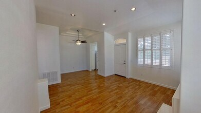 1807 Ladrillo Aisle in Irvine, CA - Building Photo - Building Photo