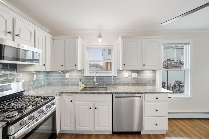 93 Foster St in Boston, MA - Building Photo