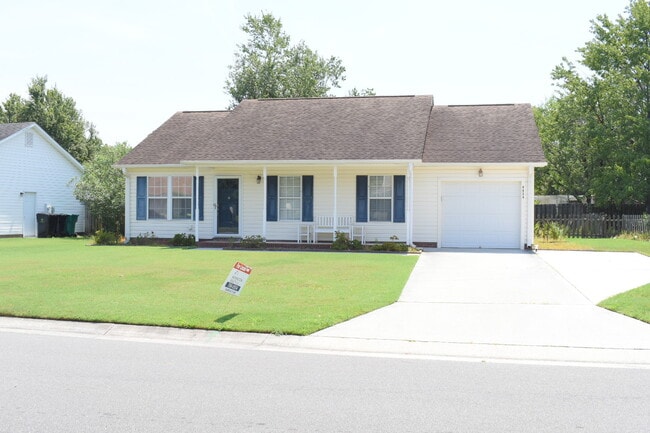 property at 4824 Weybridge Ln
