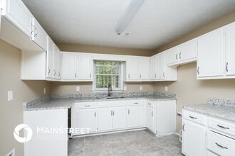 606 Hamlet Ct SE in Conyers, GA - Building Photo - Building Photo