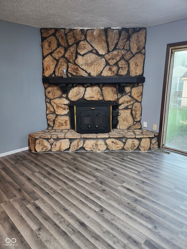 5123 Pappas Dr in Indianapolis, IN - Building Photo - Building Photo