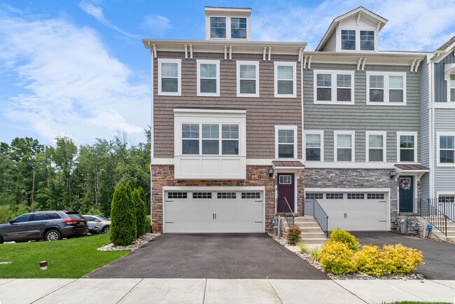 property at 1035 Edenberry Wy