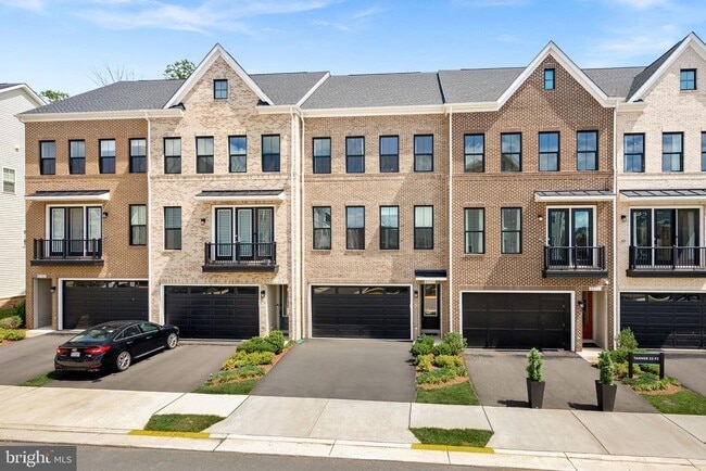 property at 42133 Shining Star Sq