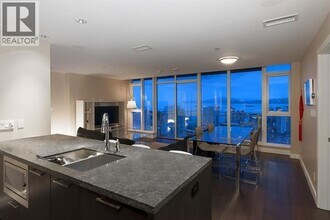 1372 Seymour St in Vancouver, BC - Building Photo - Building Photo