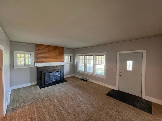 207 Marquette St, Unit 2