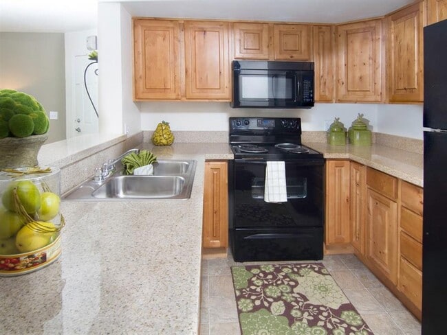 Promontory Point Apartments photo'