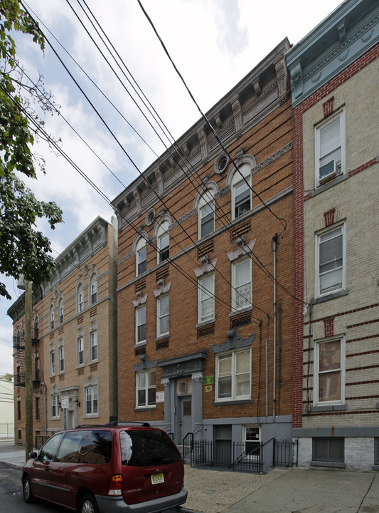 234 Van Horne St in Jersey City, NJ - Building Photo