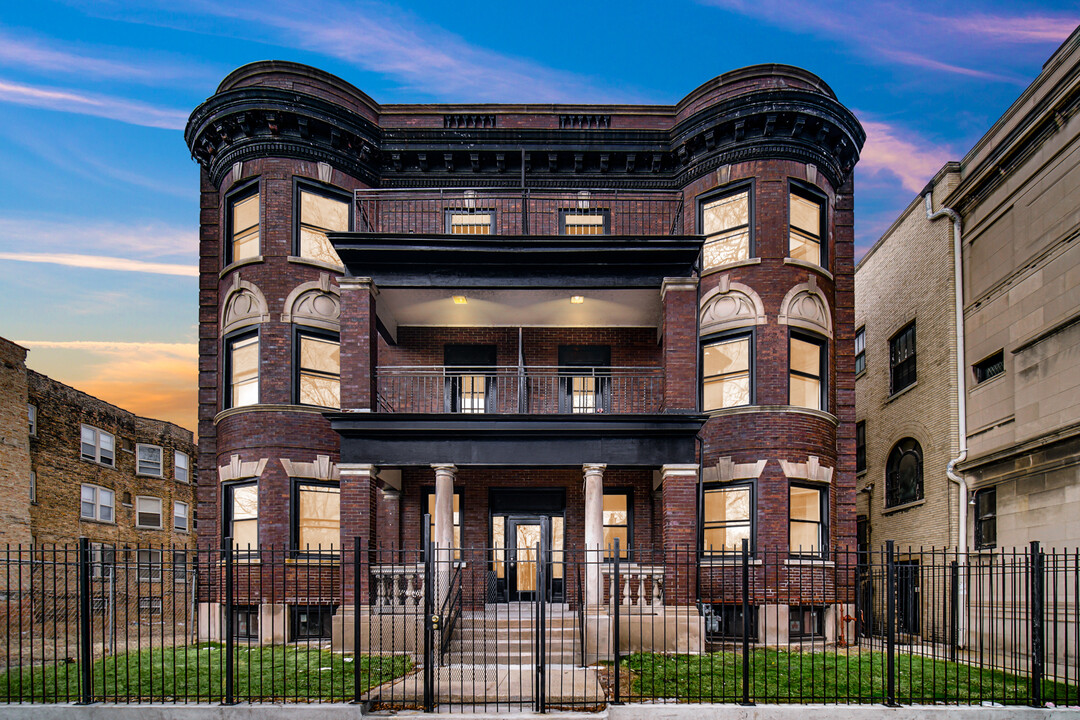 4924 S Martin Luther King Dr in Chicago, IL - Building Photo