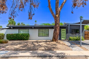 3710 E Altadena Ave in Phoenix, AZ - Building Photo