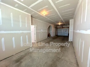 4920 Old Pineville Rd in Charlotte, NC - Building Photo - Building Photo
