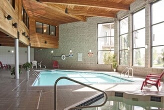 Dakota Park Apartments in Fargo, ND - Foto de edificio - Building Photo