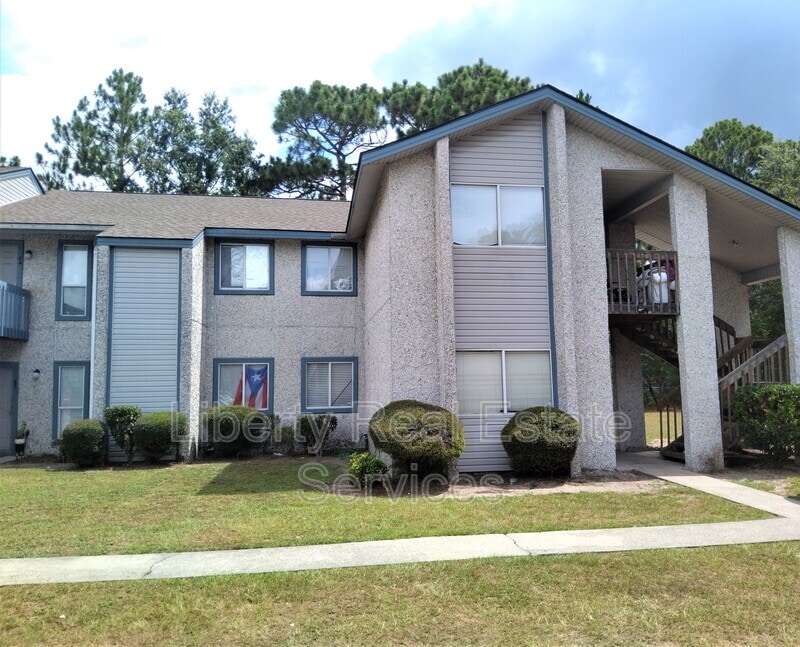 910 Brett Dr in Hinesville, GA - Building Photo