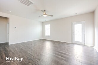 902 Birchcrest Wy in Greenville, SC - Building Photo - Building Photo