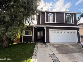 9251 Notre Dame Ave in Chatsworth, CA - Building Photo