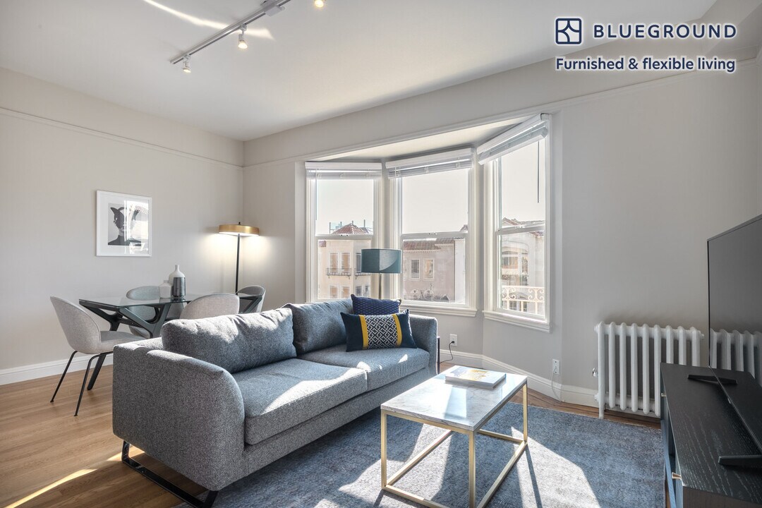 2232 North Point St, Unit FL2-ID210 in San Francisco, CA - Building Photo