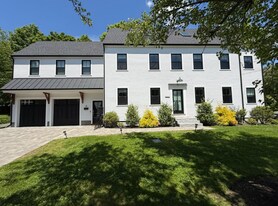 8 Briggs Rd in Lexington, MA - Building Photo