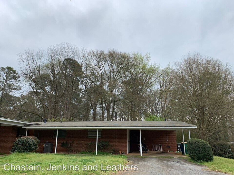 400 Venita Dr in Athens, GA - Building Photo