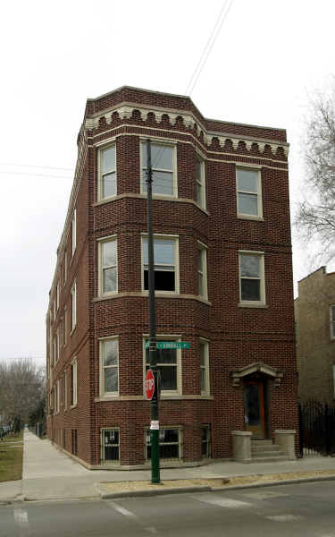 2300 N Kimball Ave in Chicago, IL - Building Photo - Building Photo