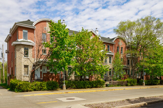 367 Caisse Rue in Verdun, QC - Building Photo - Building Photo