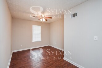 2947 Knollberry Ln in Decatur, GA - Building Photo - Building Photo