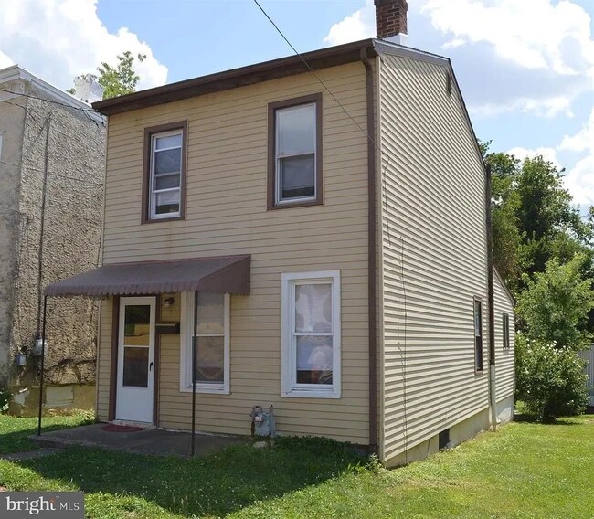 135 9th St in Upland, PA - Building Photo - Building Photo