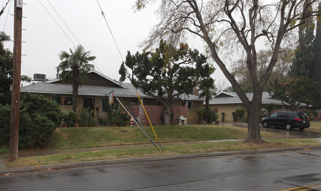 9266 Andrew St in Riverside, CA - Foto de edificio - Building Photo