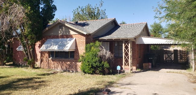 property at 2328 W Orange Dr