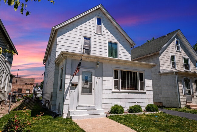 2342 Walnut St, Unit 2