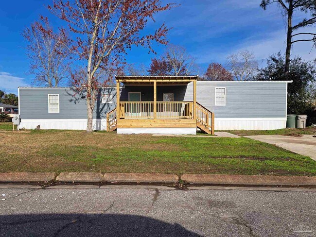 8561 San Miguel Calzada in Pensacola, FL - Building Photo - Building Photo