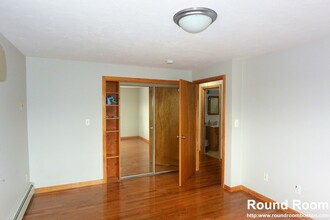 56 Westminster Ave, Unit HOUSE in Watertown, MA - Foto de edificio - Building Photo