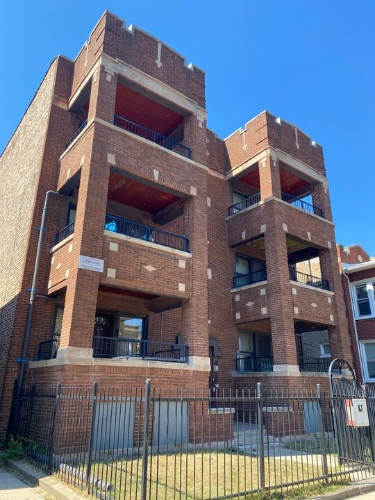 7334 S Lowe Ave, Unit 3 in Chicago, IL - Foto de edificio