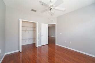 6121 Metrowest Blvd in Orlando, FL - Building Photo - Building Photo