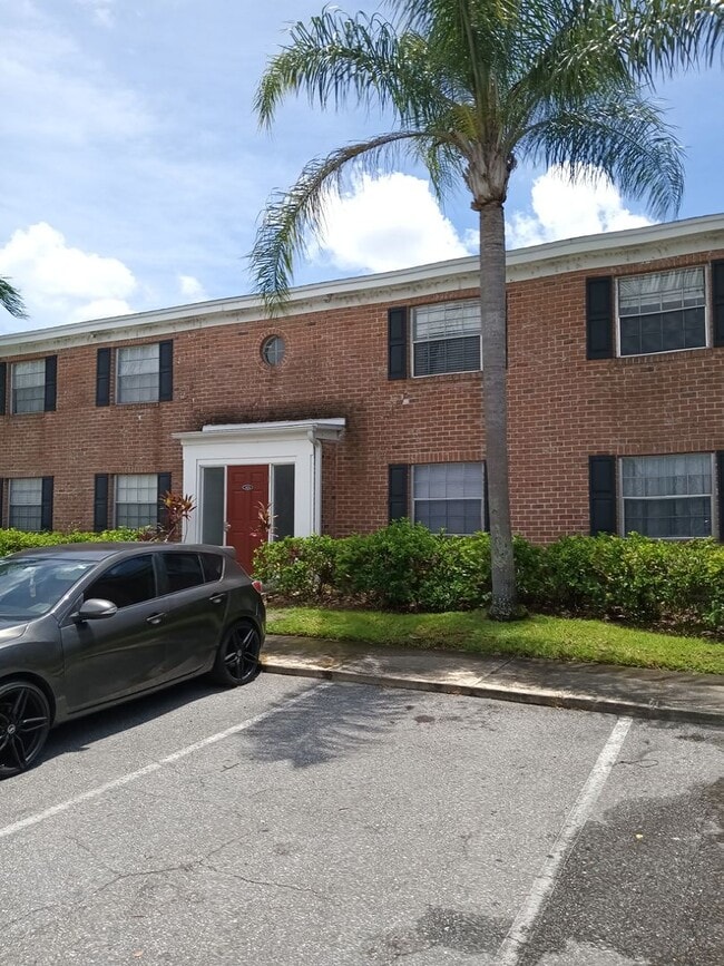 property at 1424 Holden Ave