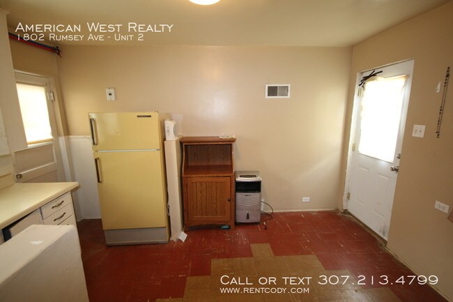 1802 Rumsey Ave-Unit -Unit 2 in Cody, WY - Building Photo - Building Photo