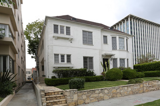 133 S Reeves Dr in Beverly Hills, CA - Building Photo - Building Photo