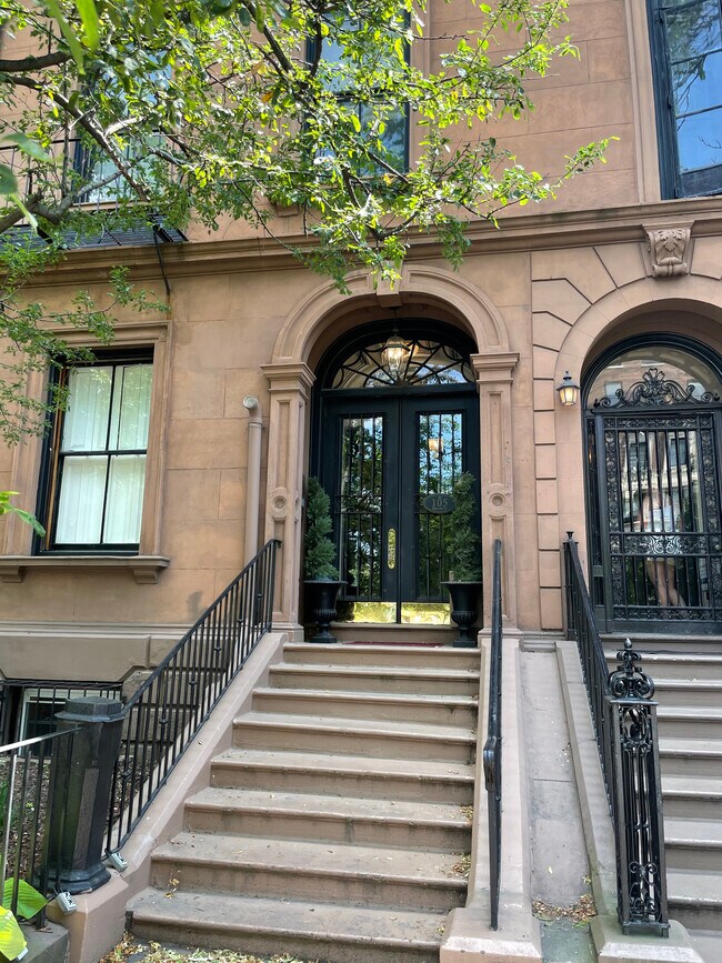 105 Beacon St, Unit 3