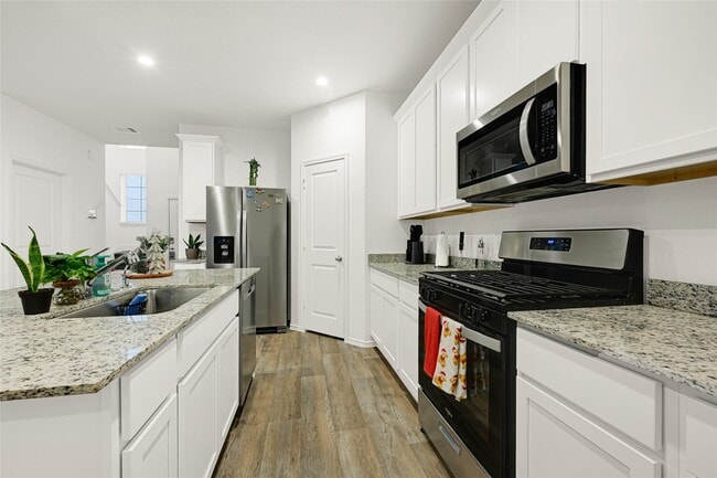 property at 31207 Heddington Ln