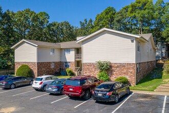 Chenal Place in Little Rock, AR - Building Photo - Building Photo