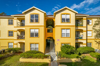 The Pinnacle at Carrollwood in Tampa, FL - Building Photo - Building Photo