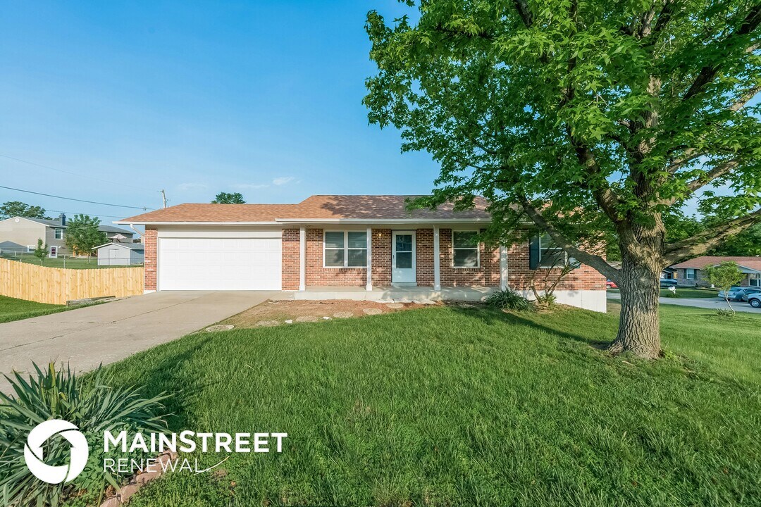 1167 Musket Dr in St. Charles, MO - Building Photo