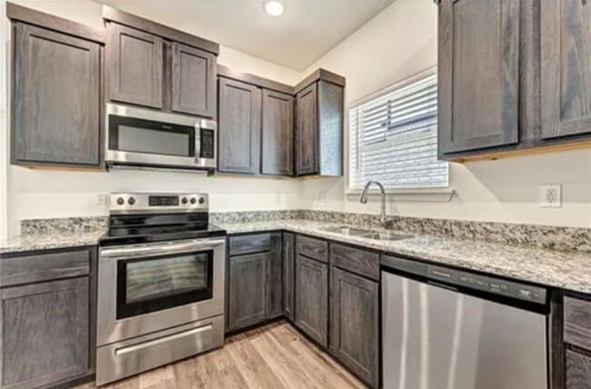 919 S Rupple Rd, Unit 919-2 in Fayetteville, AR - Building Photo - Building Photo