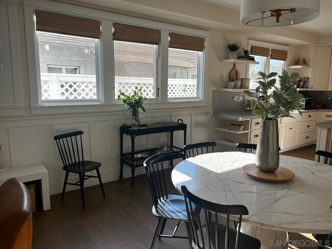 960 F Ave in Coronado, CA - Building Photo - Building Photo