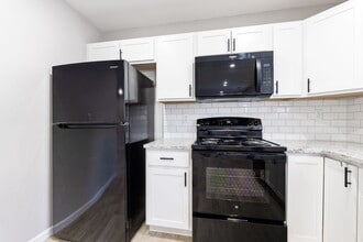 812 Glendower Ave in Columbus, OH - Building Photo - Building Photo
