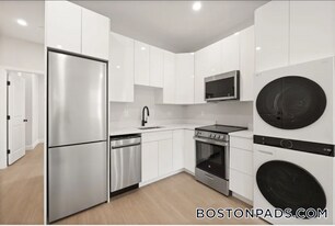 176 Salem St in Boston, MA - Building Photo