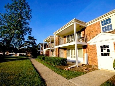 Princeton Lakeview Apartments in Princeton, NJ - Building Photo - Building Photo