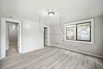 242 N Chestnut St in Lake Elsinore, CA - Building Photo - Building Photo