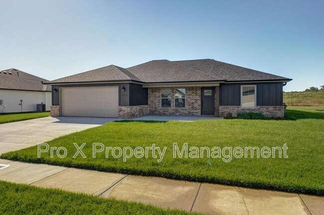 property at 5618 West Mangrove St