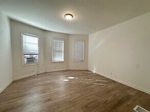 72 Easton St in Boston, MA - Building Photo - Building Photo